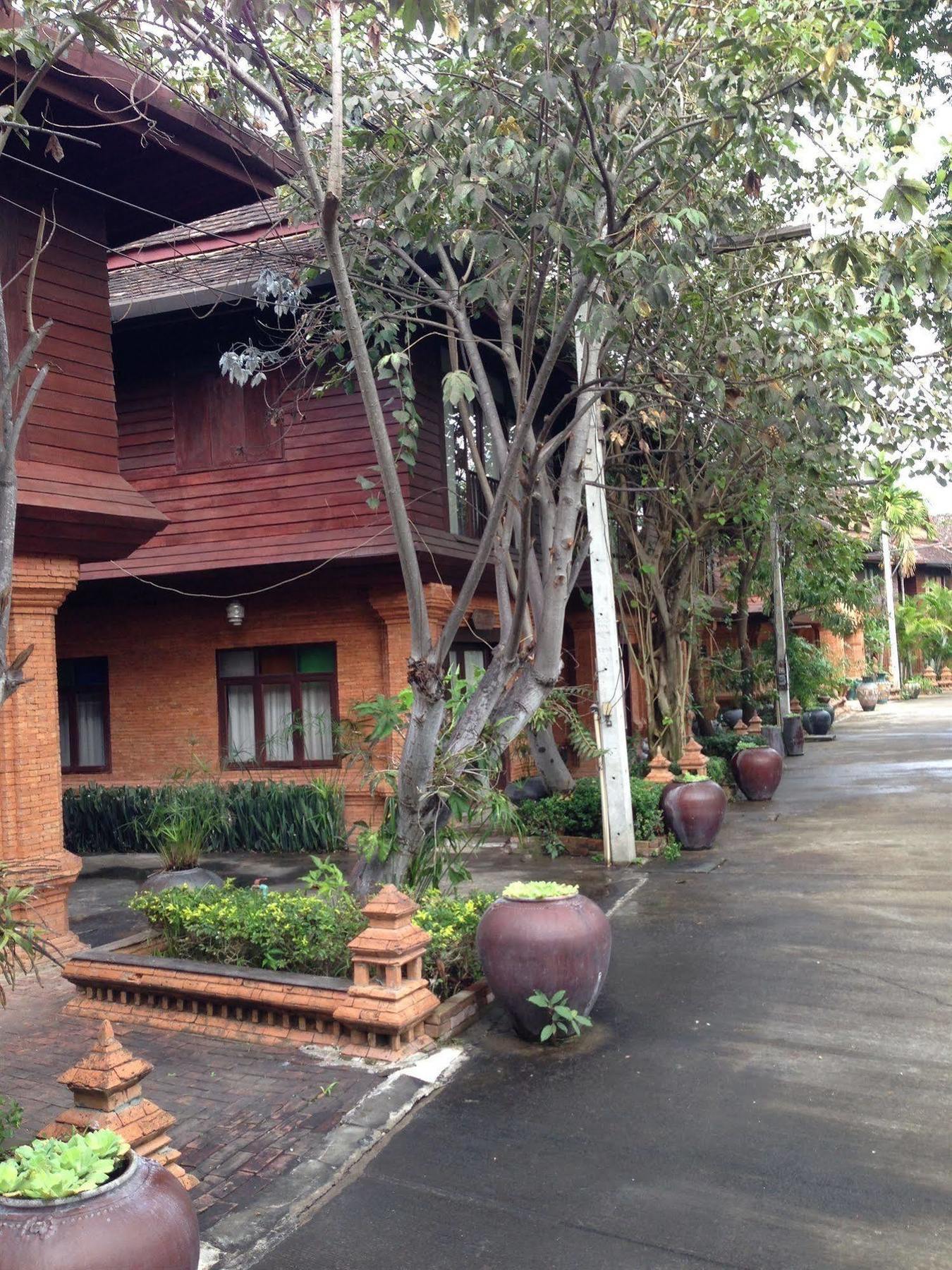Hotel Wiangjintra Lanna Living à Hang Dong Extérieur photo